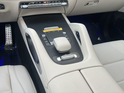 Certified 2025 Mercedes-Benz GLS 450 4MATIC image 38