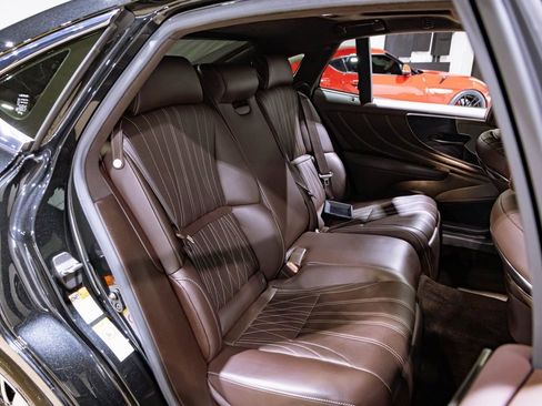 Used 2019 Lexus LS 500 image 31