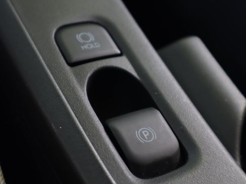 Used 2025 Toyota Corolla LE FWD image 25