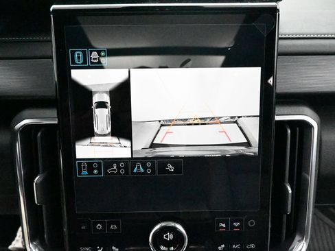New 2026 GMC Acadia Elevation w/ Elevation Premium Package AWD/4WD image 16