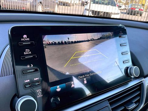 Used 2022 Honda Accord Sport image 24