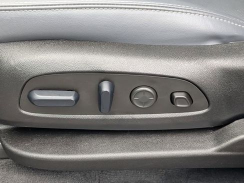 Used 2024 Buick Enclave Premium image 26