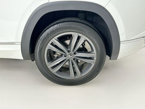 Used 2022 Volkswagen Atlas Cross Sport SEL R-Line image 33