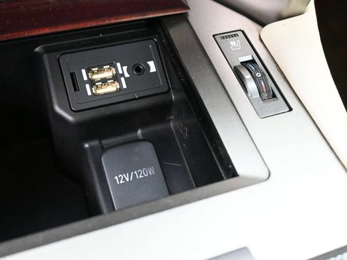 Used 2019 Lexus GX 460 Luxury AWD/4WD image 16
