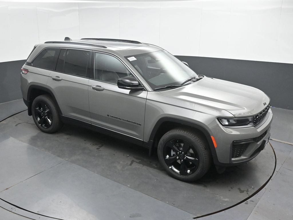 New 2027 Jeep Grand Cherokee Limited w/ Limited Altitude Package AWD/4WD image 34