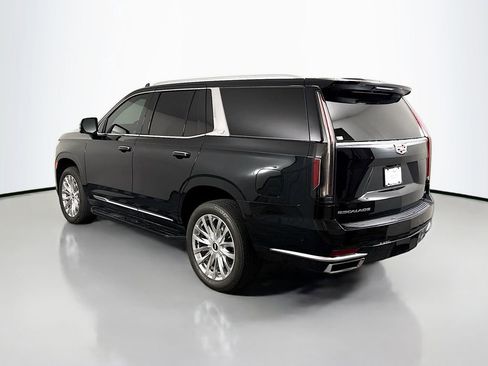 Used 2023 Cadillac Escalade Premium Luxury image 5