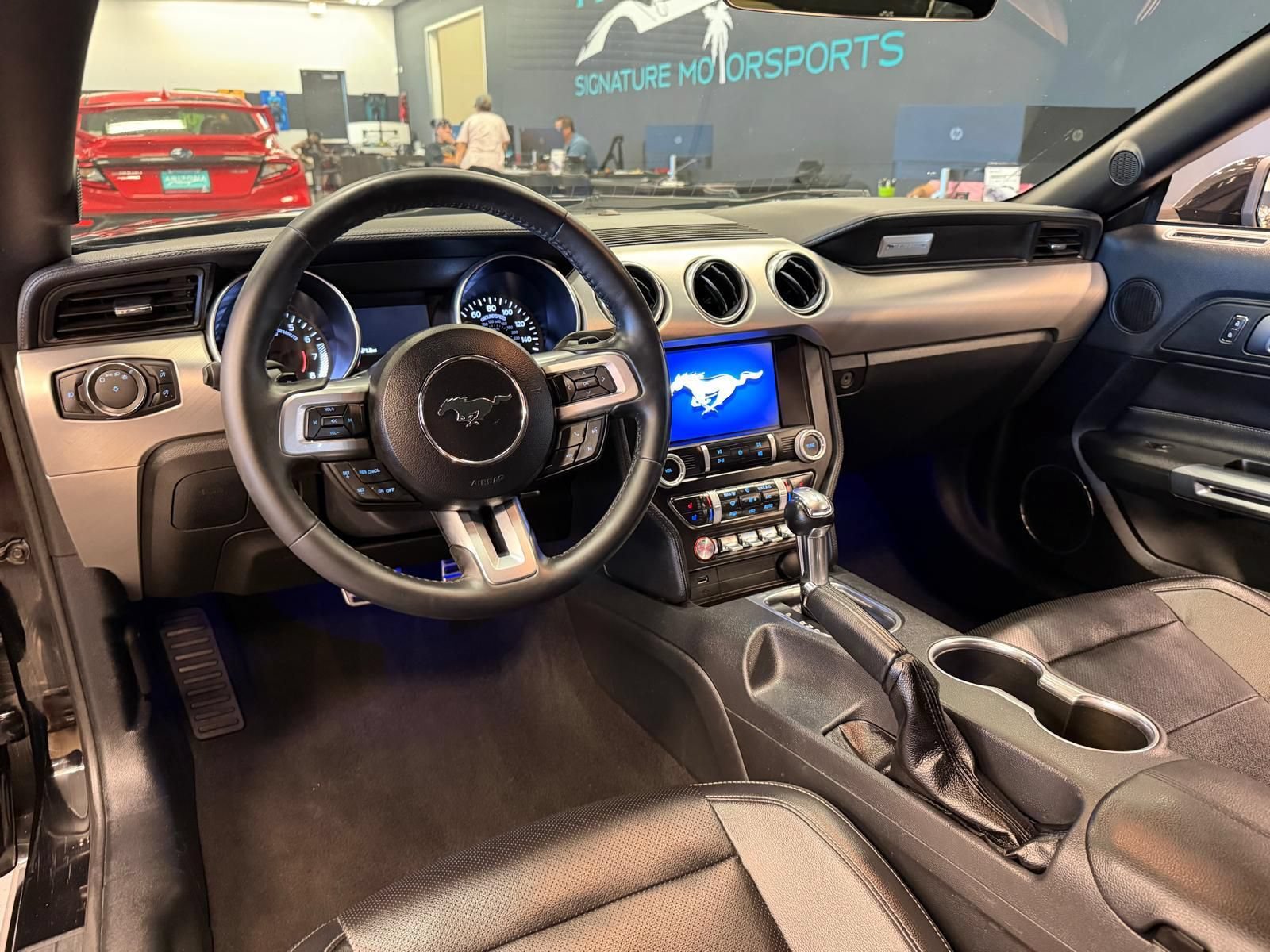 Used 2021 Ford Mustang Premium RWD image 7