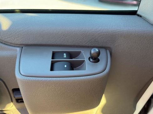 New 2025 Chevrolet Express 3500 w/ Power Convenience Package image 11