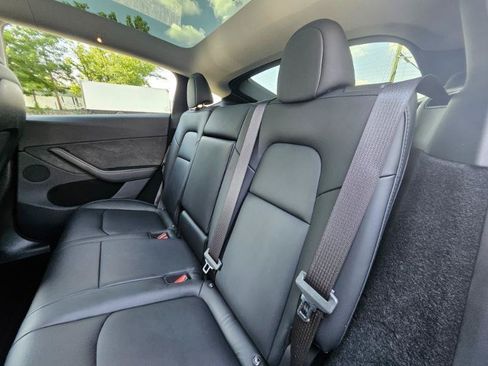 Used 2023 Tesla Model Y Long Range AWD/4WD image 61