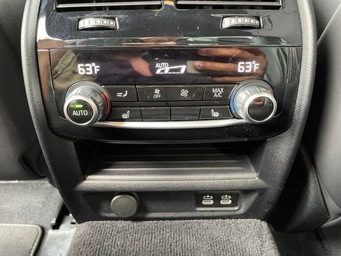 Used 2023 BMW M5 w/ Competition Package AWD/4WD image 27