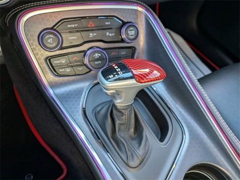 Used 2016 Dodge Challenger SRT image 16