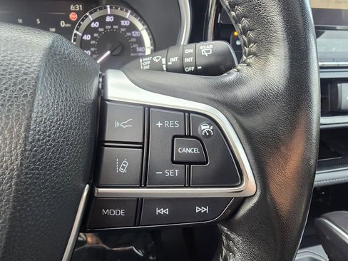 Used 2023 Toyota Highlander XSE image 20