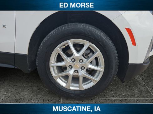 Used 2022 Chevrolet Equinox LT AWD/4WD image 12