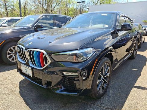 Used 2022 BMW X6 xDrive40i w/ M Sport Package AWD/4WD image 3