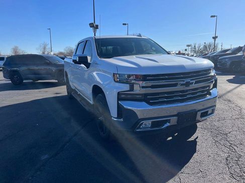 Used 2019 Chevrolet Silverado 1500 LTZ w/ LTZ Premium Package AWD/4WD image 7
