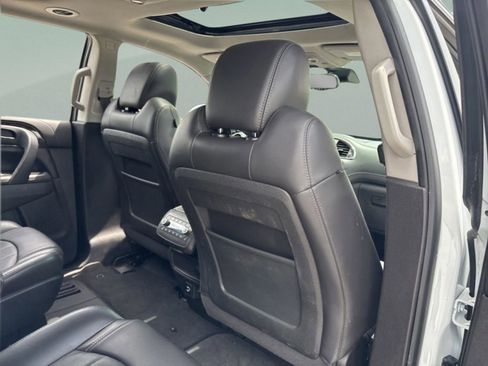 Used 2017 Buick Enclave Premium AWD/4WD image 30