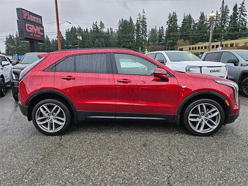 Used 2023 Cadillac XT4 Sport w/ Sun And Sound Package image 3