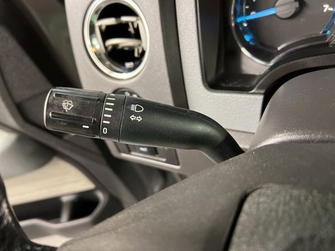 Used 2011 Ford F150 XLT w/ XLT Chrome Pkg image 16