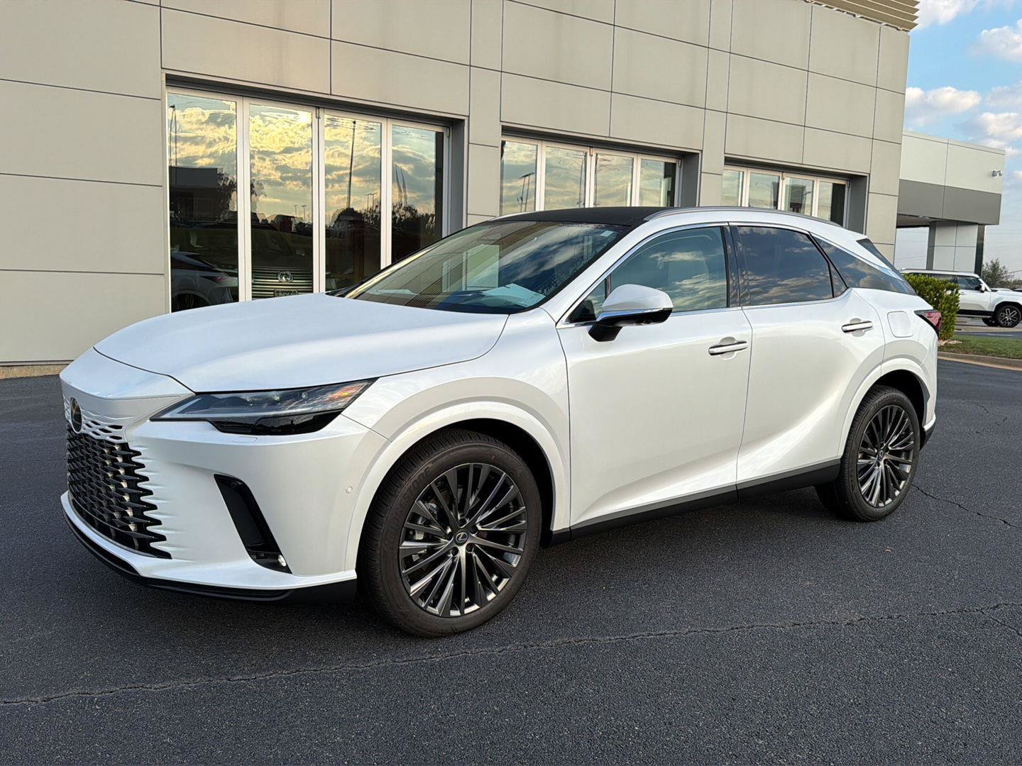 New 2026 Lexus RX 350 FWD image 2