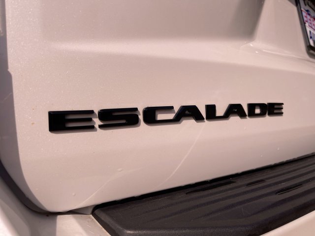 Used 2023 Cadillac Escalade Premium Luxury w/ Performance Package AWD/4WD image 34