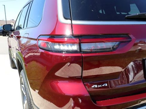 New 2026 Jeep Grand Cherokee L Limited AWD/4WD image 35