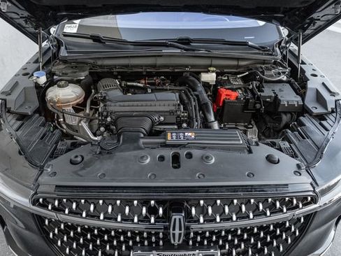 Used 2024 Lincoln Nautilus Reserve AWD/4WD image 14