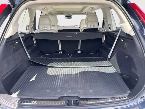 Used 2023 Volvo XC90 T8 Plus w/ Protection Package Premier AWD/4WD image 5