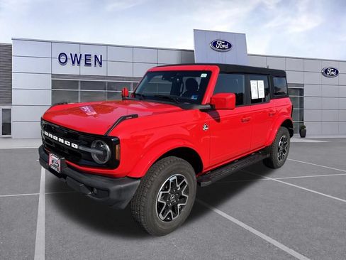 Used 2022 Ford Bronco Outer Banks AWD/4WD image 1