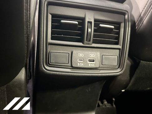 Used 2026 Subaru Forester Premium AWD/4WD image 27