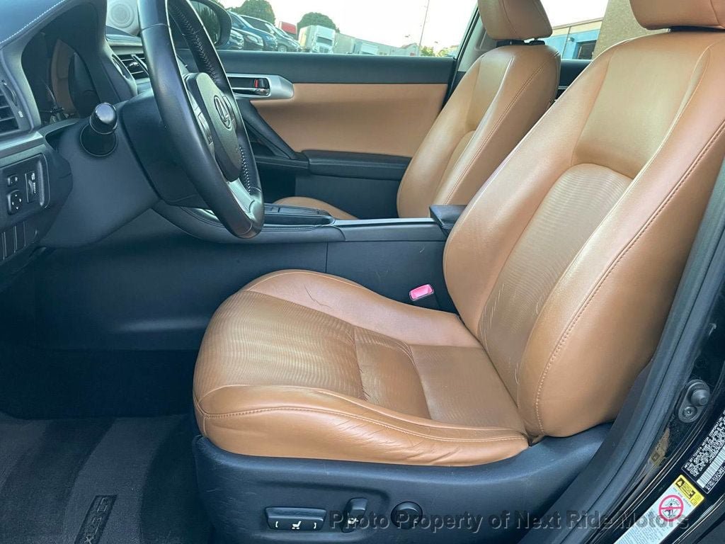 Used 2012 Lexus CT 200h Premium w/ Premium Audio Pkg FWD image 7