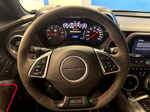 Used 2019 Chevrolet Camaro ZL1 image 22