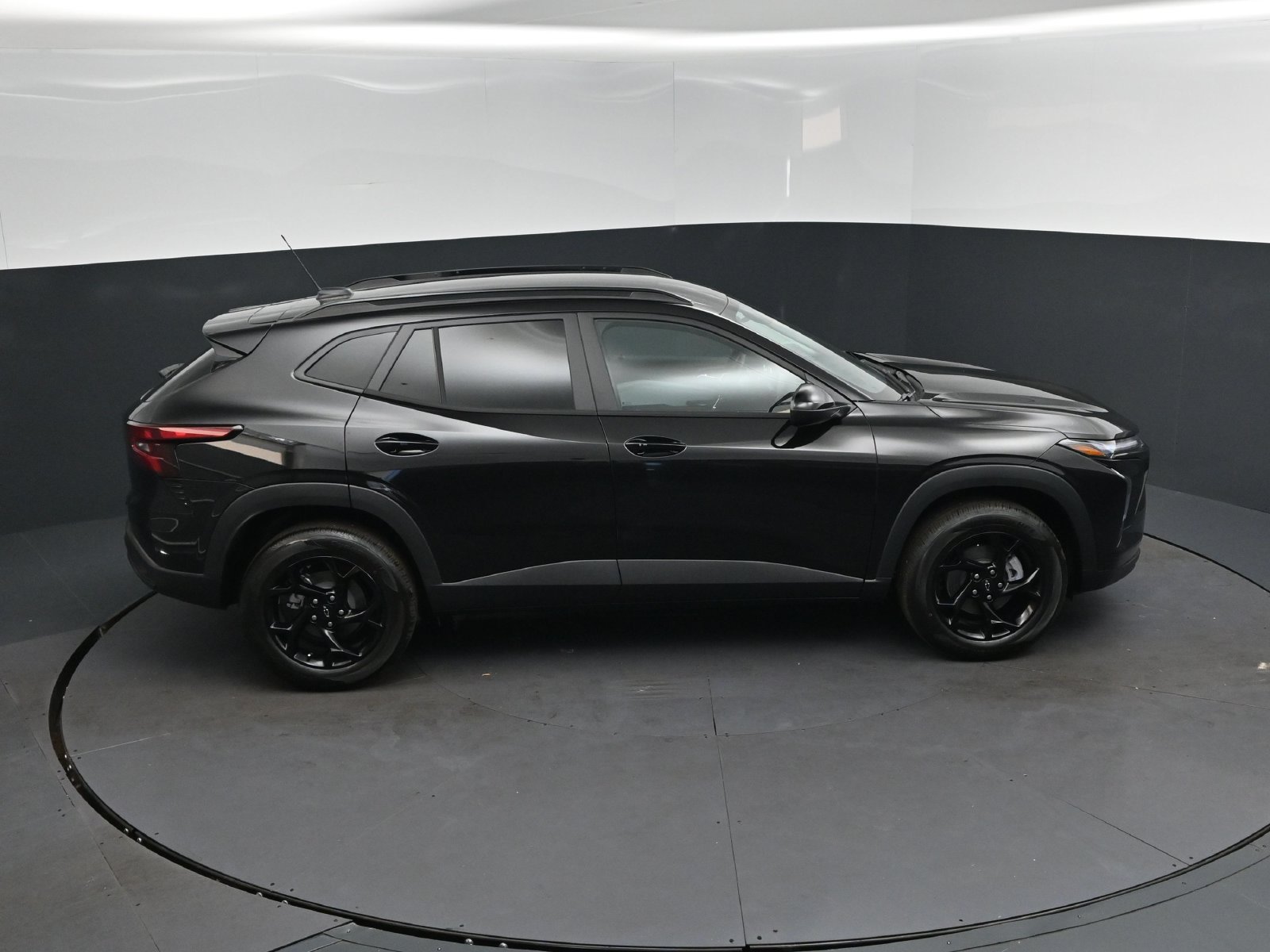 New 2026 Chevrolet Trax LT w/ Midnight Edition FWD image 34