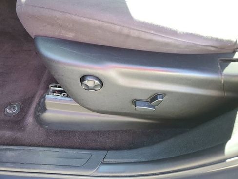 Used 2018 Jeep Grand Cherokee Laredo image 19