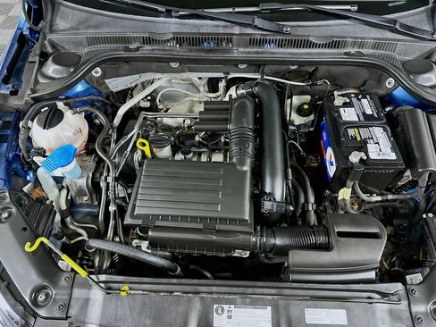 Used 2017 Volkswagen Jetta SE FWD image 32