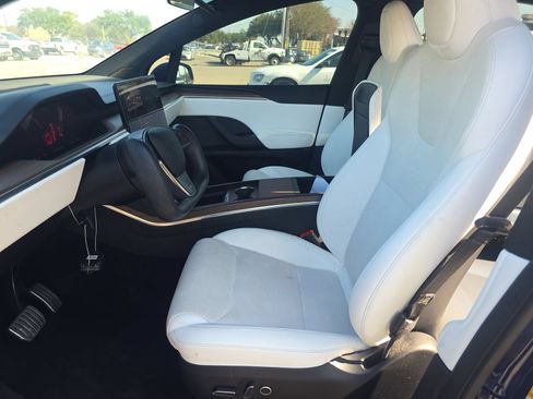 Used 2022 Tesla Model X AWD/4WD image 6