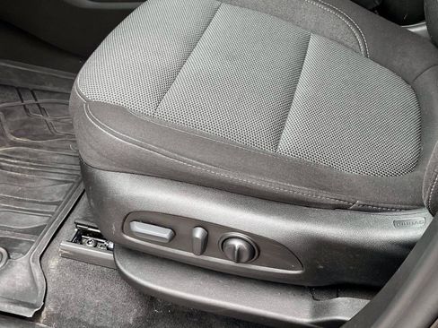 Certified 2023 Chevrolet Traverse LT image 17