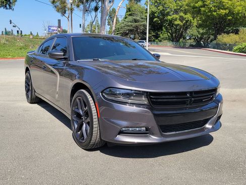 Used 2022 Dodge Charger SXT w/ Cold Weather Package AWD/4WD image 6