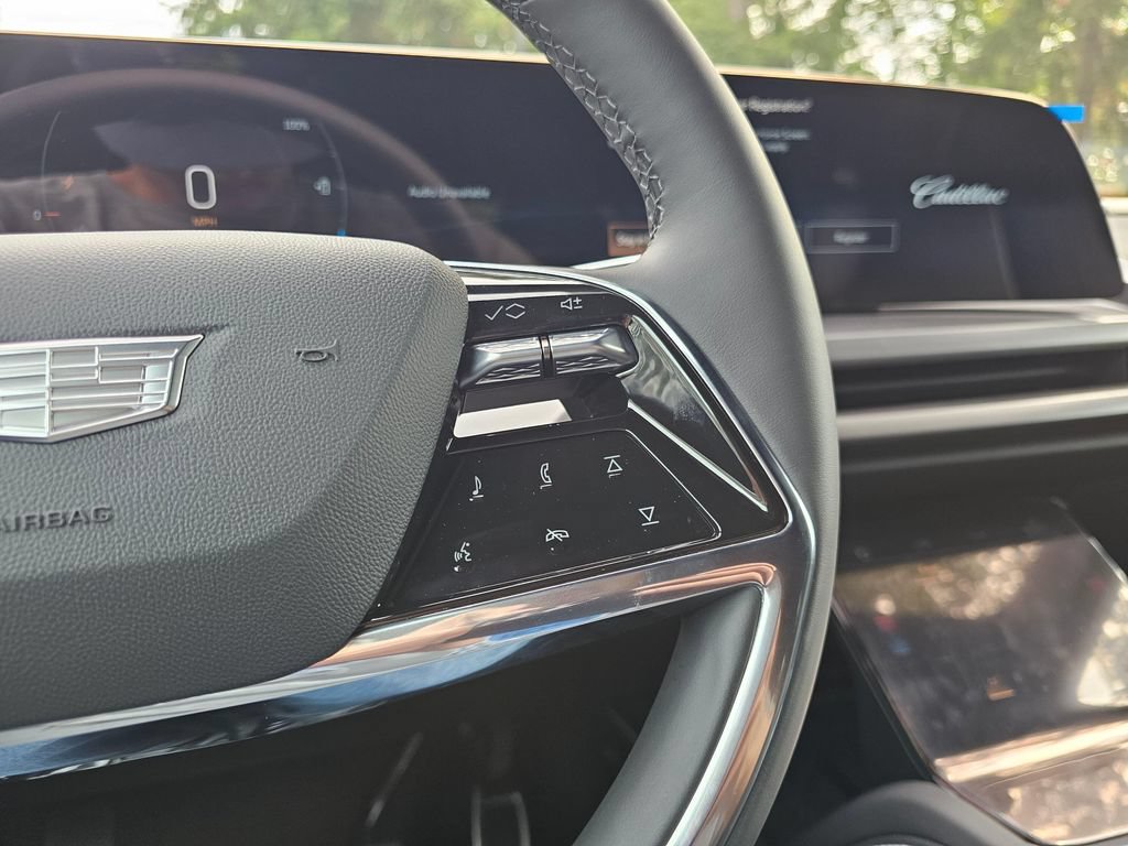 New 2027 Cadillac Vistiq Luxury AWD/4WD image 33