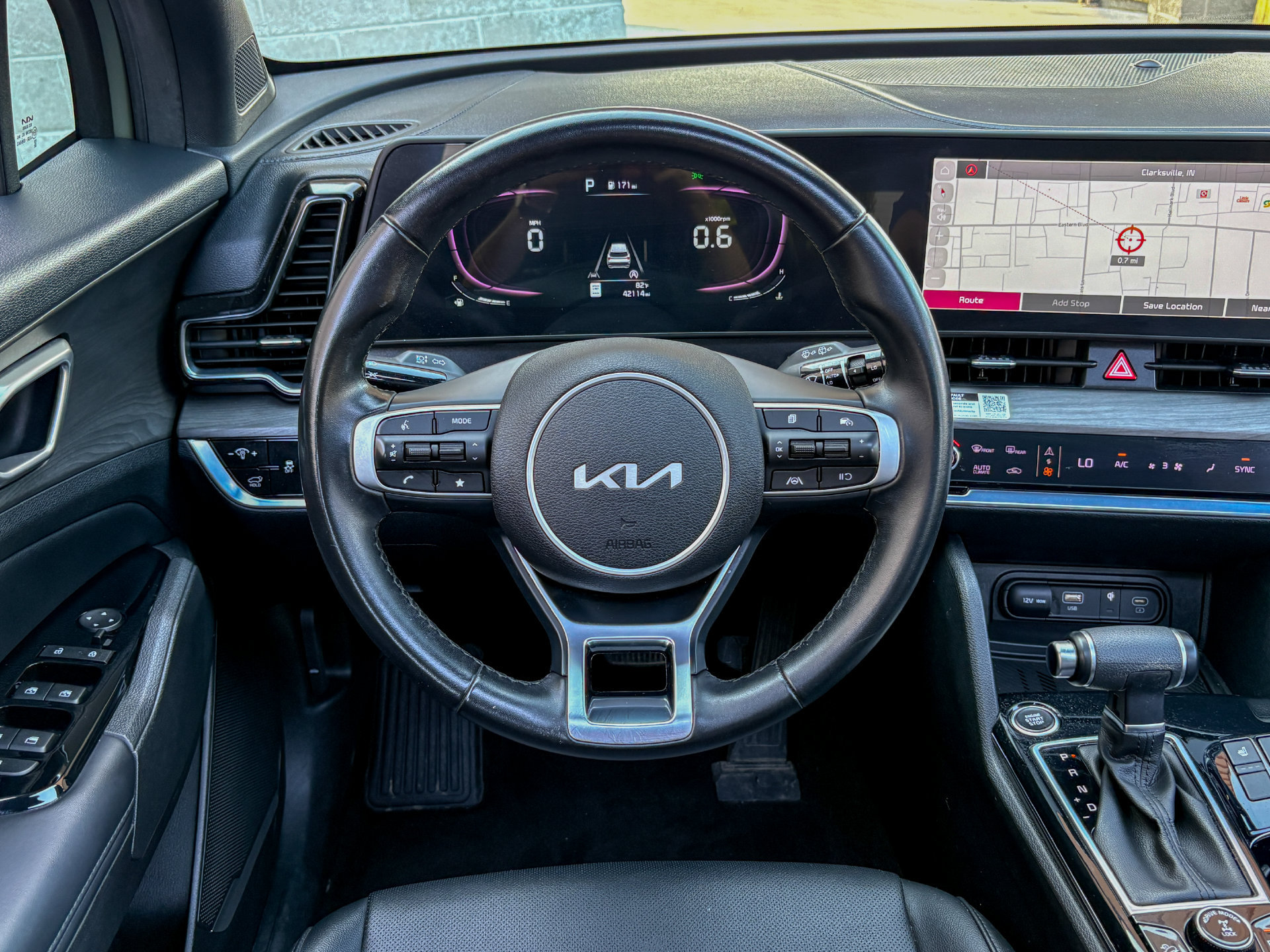 Used 2023 Kia Sportage X-Line w/ X-Line Premium Package AWD/4WD image 16