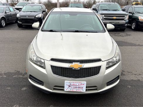 Used 2013 Chevrolet Cruze LT image 9