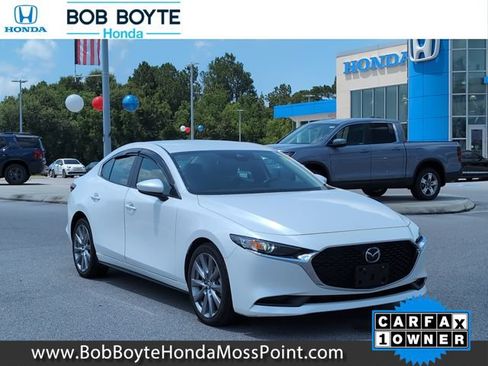 Used 2023 MAZDA MAZDA3 s FWD image 1