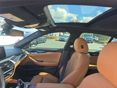 Used 2023 BMW 530i xDrive w/ M Sport Package image 25