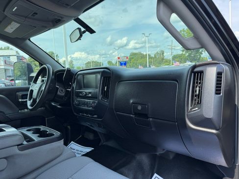 Used 2018 Chevrolet Silverado 1500 Custom w/ Rally 1 Edition AWD/4WD image 19