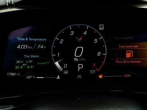 Used 2022 Chevrolet Corvette Stingray Premium Conv w/ Z51 Performance Package RWD image 25
