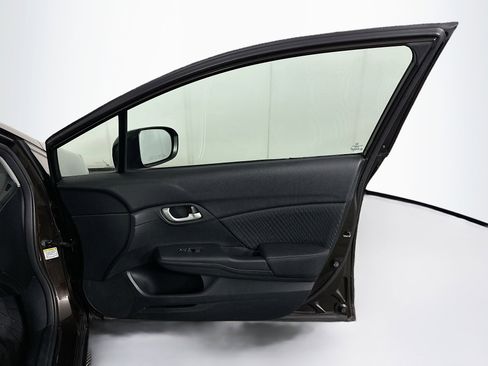 Used 2014 Honda Civic LX image 29