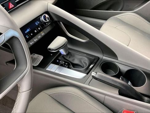 New 2026 Hyundai Elantra Sport FWD image 9