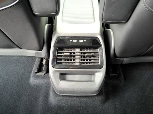 Used 2021 Volkswagen ID.4 1st Edition image 27