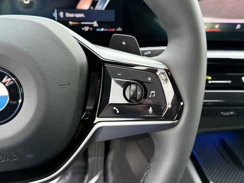 Used 2025 BMW 530i image 24