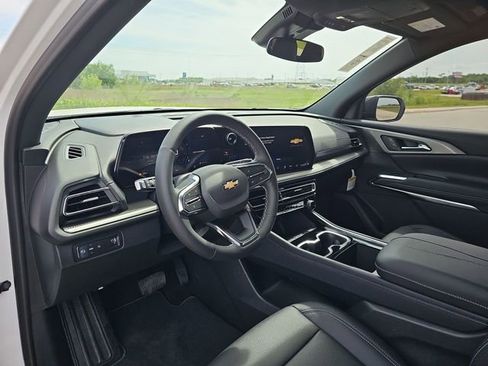 New 2026 Chevrolet Traverse LT FWD image 10