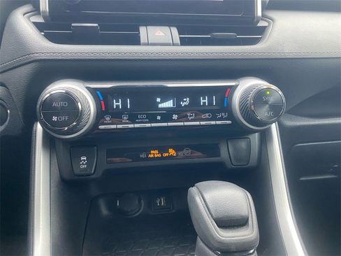 Used 2024 Toyota RAV4 XLE image 26